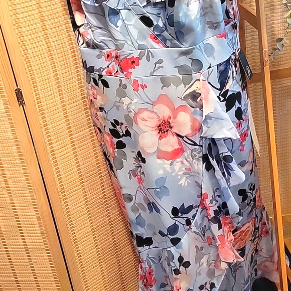 NWT Women's Adrianna Papell Floral Faux Wrap Ruffle Dress - Size 16W - Picture 11 of 12